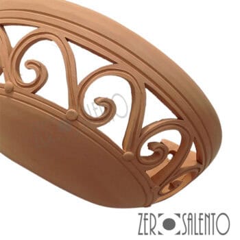 Lampada applique a mezzaluna traforata in terracotta a parete Teril07 - immagine 2