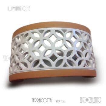 Applique terracotta a mezzaluna a parete traforata smaltata bianca Teril12