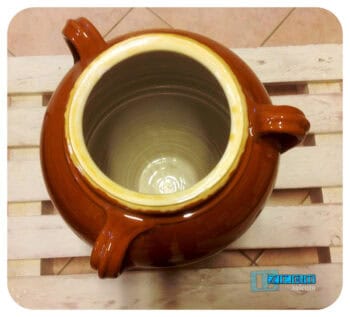 Capasa in Terracotta per olio d'oliva - frise - vino - fichi secchi di forma panciuta tipica del Salento - immagine 4