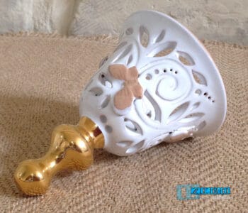 Campana di Natale in Terracotta Salentina smaltata Bianca e Oro Zecchino - immagine 4