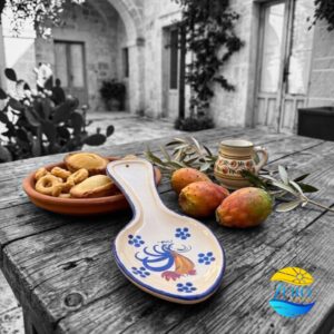 Posacucchiaio a Cucchiaione in Terracotta – Ceramica decoro Gallo Salentino