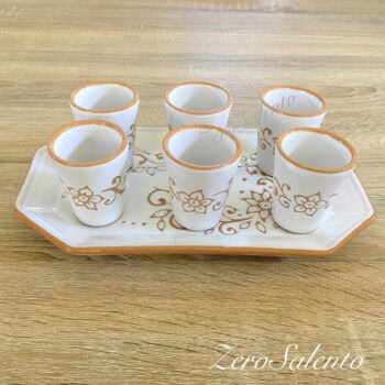 Set BICCHIERI LIMONCELLO o LIQUORE con vassoio in Terracotta Ceramica bianca decoro a incisione - immagine 3