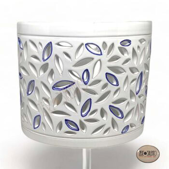Lampada applique Bianca intaglio a foglioline contorni blu in Terracotta a parete Teril06.BIB