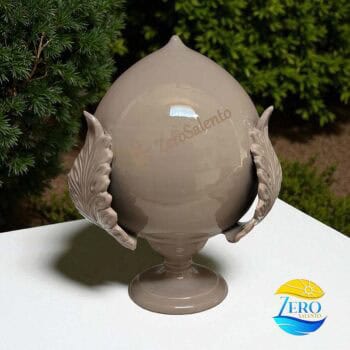 Pigna o Pumo in Terracotta cm 30 colore tortora- Ceramica del Salento - immagine 2