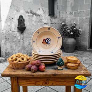 Piatto Fondo in Terracotta – Ceramica decoro con Gallo Salentino