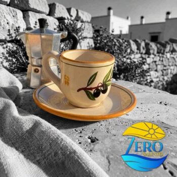 tazzina-da-caffe-con-piattino-ceramica-salentina-decoro-olive