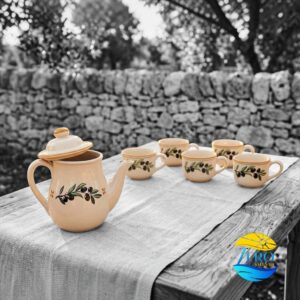 servizio-da-te-teiera-tazzine-ceramica-salentina-decoro-olive-campagna