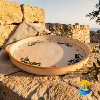 vassoio-portata-rotondo-con-manici-ceramica-salentina-decoro-olive