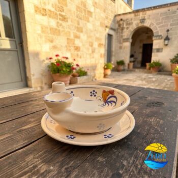 Scola Olive con piatto in Terracotta - Ceramica decoro Gallo Salentino - immagine 2