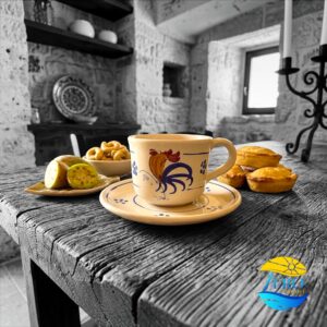 Tazza Tè con manico in Terracotta – Ceramica decoro con Gallo SalentinoTazza Tè con manico in Terracotta – Ceramica decoro con Gallo Salentino
